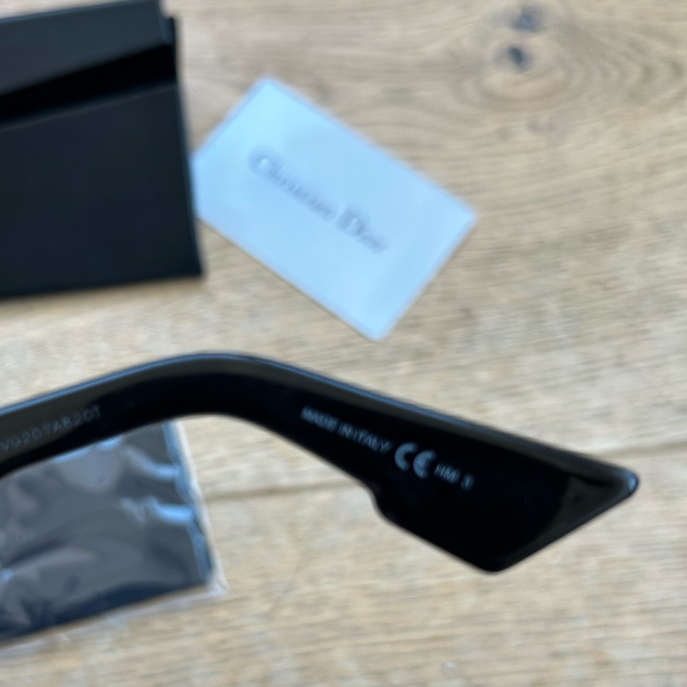 Dior Spirit Sunglasses - Picture 9 of 11